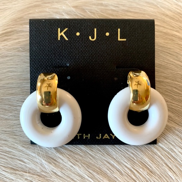 NWOT Kenneth Jay Lane small door knocker earrings